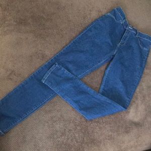 Slim fit skinny jeans